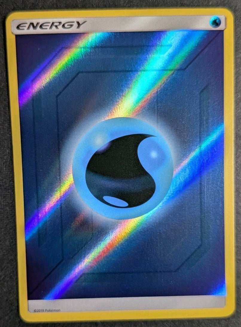 Water Energy Hidden Fates Pokemon TCG Sun & Moon Reverse Holofoil 2019