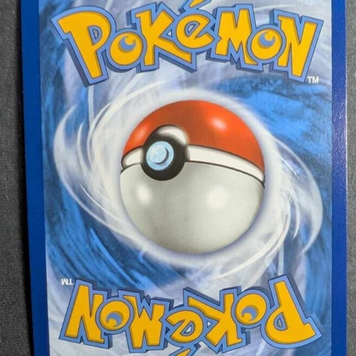 Echoing Horn 225/198 Chilling Reign Secret Rare Full Art Gold Pokemon 225 2021